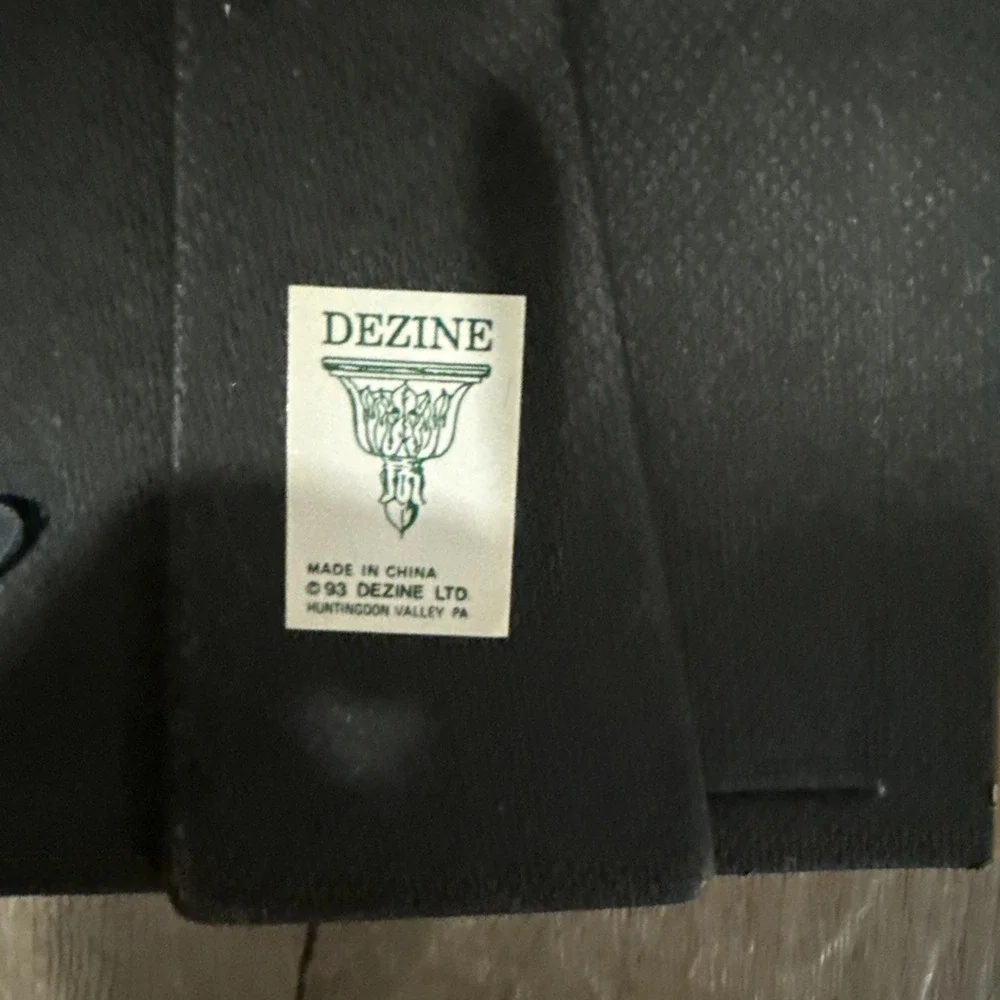 Vintage DEZINE Trout Bloodhound Fisherman‎ Photo Frame Fly Fish 3.5